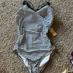 Crochet back swimsuit